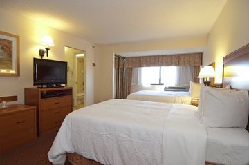 H I Express & Suites San Antonio Medical-Six Flags エクステリア 写真